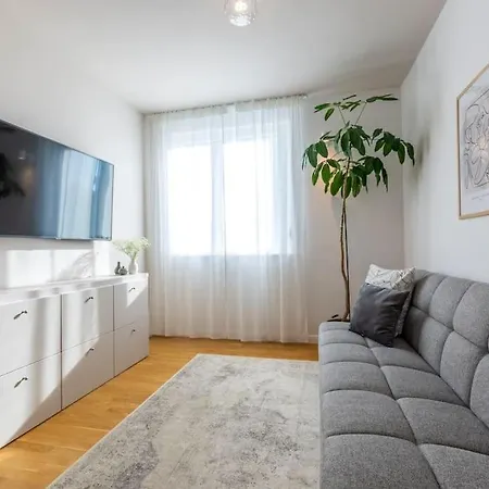 Beachside-apartment *