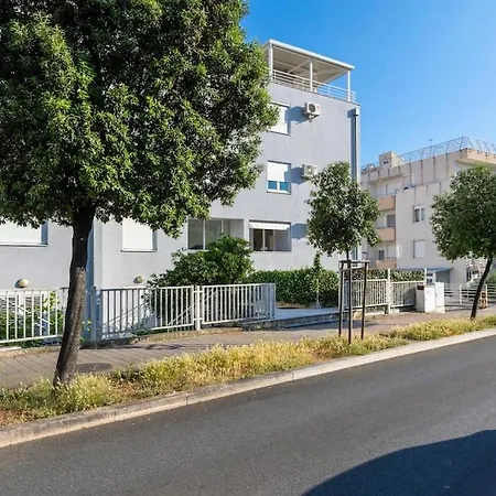 Beachside-apartment Split