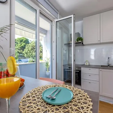 Beachside-apartment Split