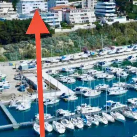 Beachside-apartment Lägenhet Split